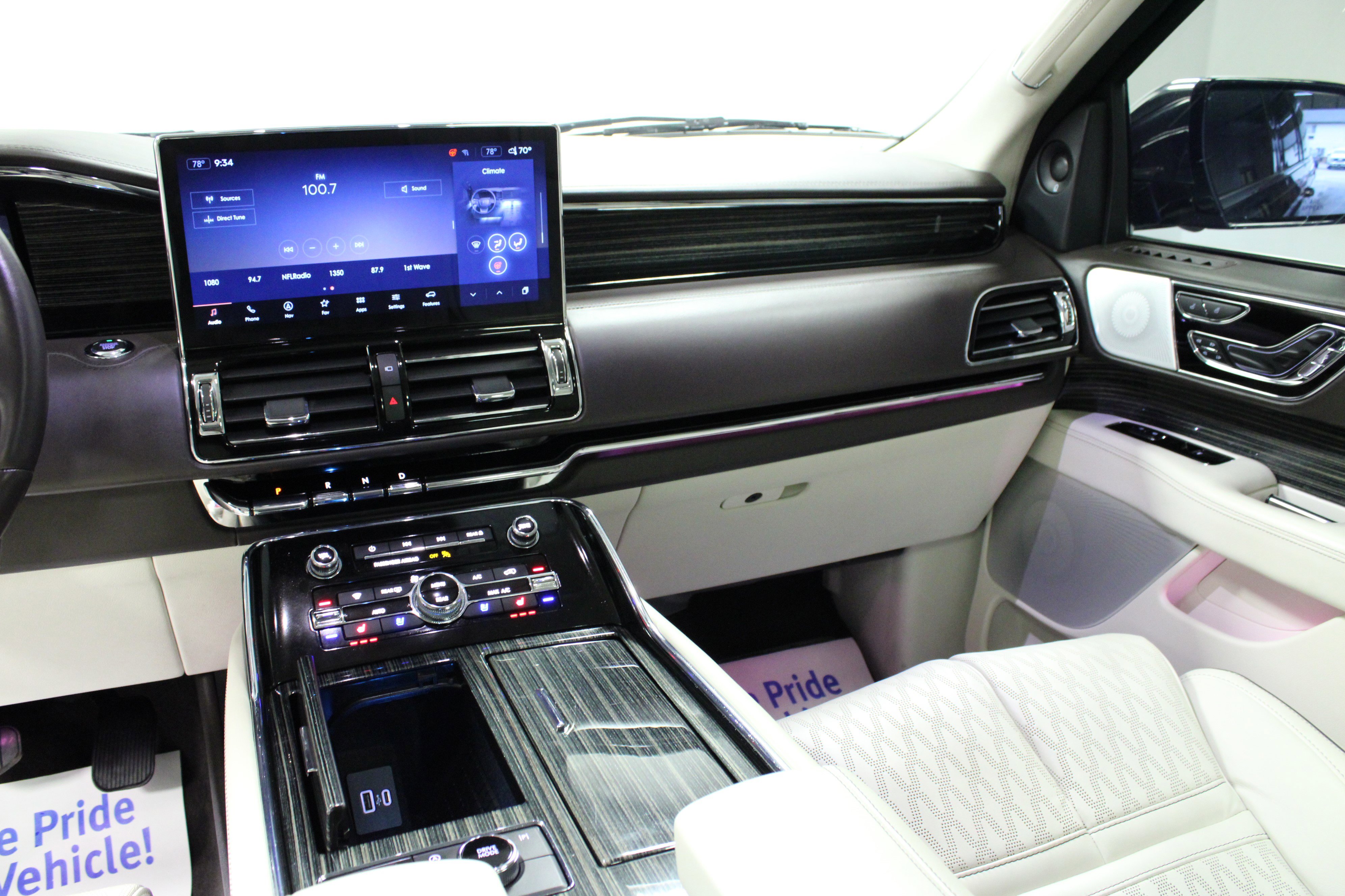 Used 2024 Lincoln Navigator Black Label image 20