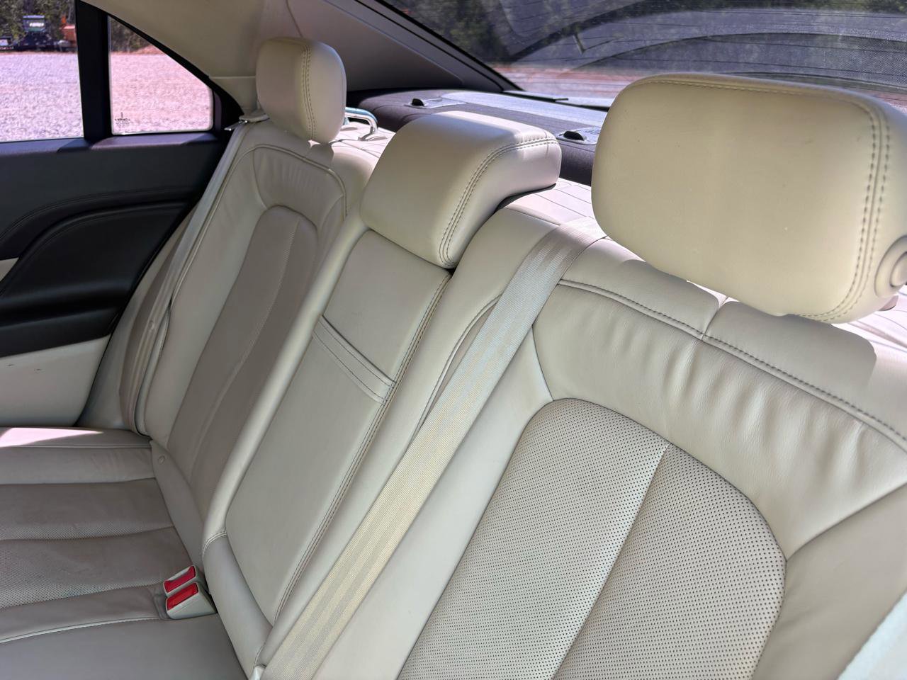 Used 2018 Lincoln Continental Reserve w/ Continental Climate Package AWD/4WD image 37