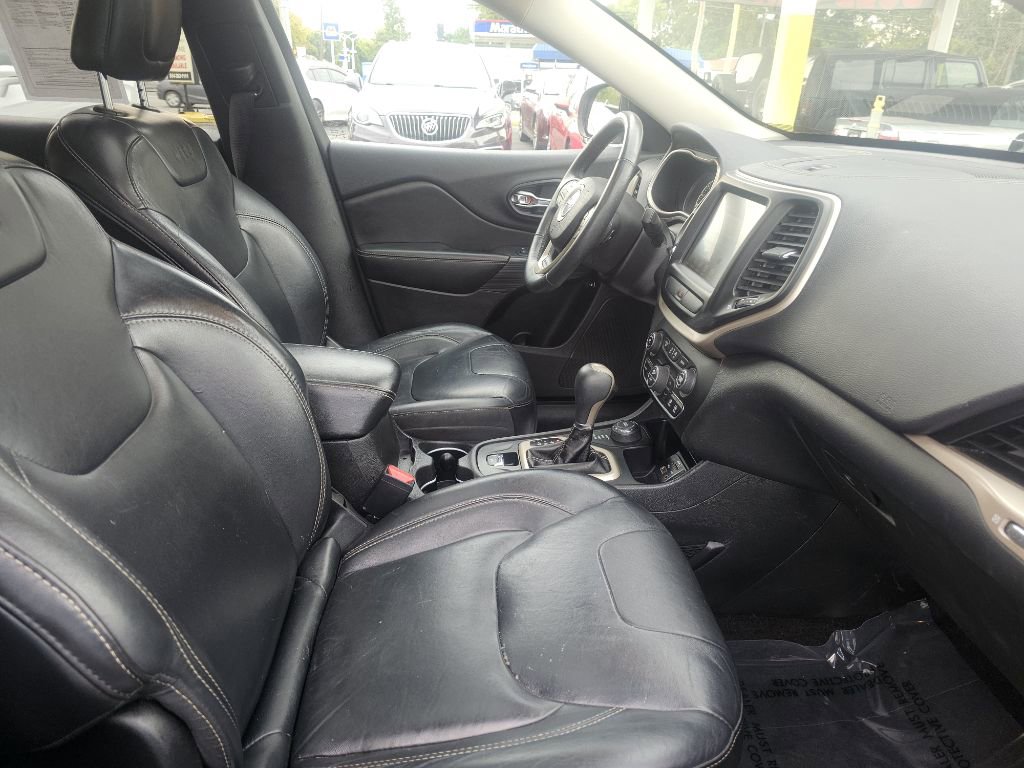 Used 2016 Jeep Cherokee Limited image 71