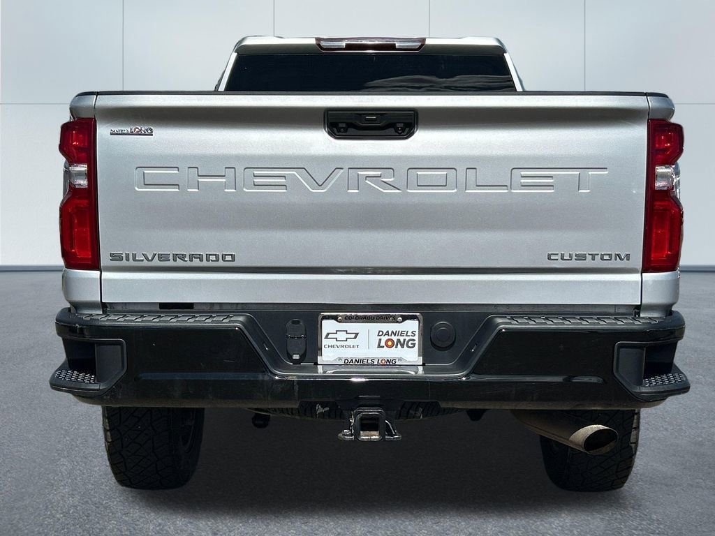 Used 2020 Chevrolet Silverado 2500 Custom w/ Custom Value Package AWD/4WD image 4