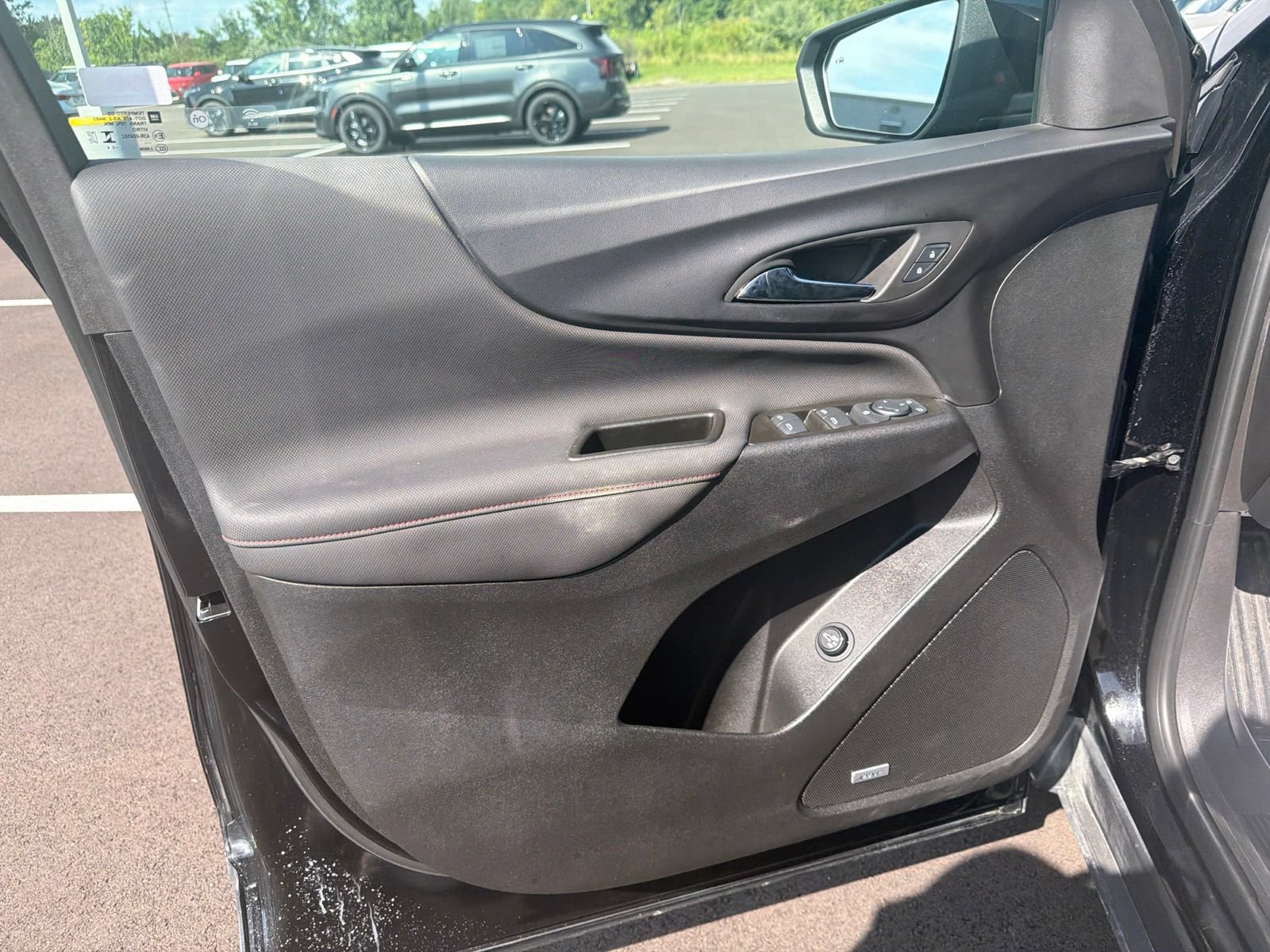 Used 2024 Chevrolet Equinox RS w/ RS Leather Package FWD image 12
