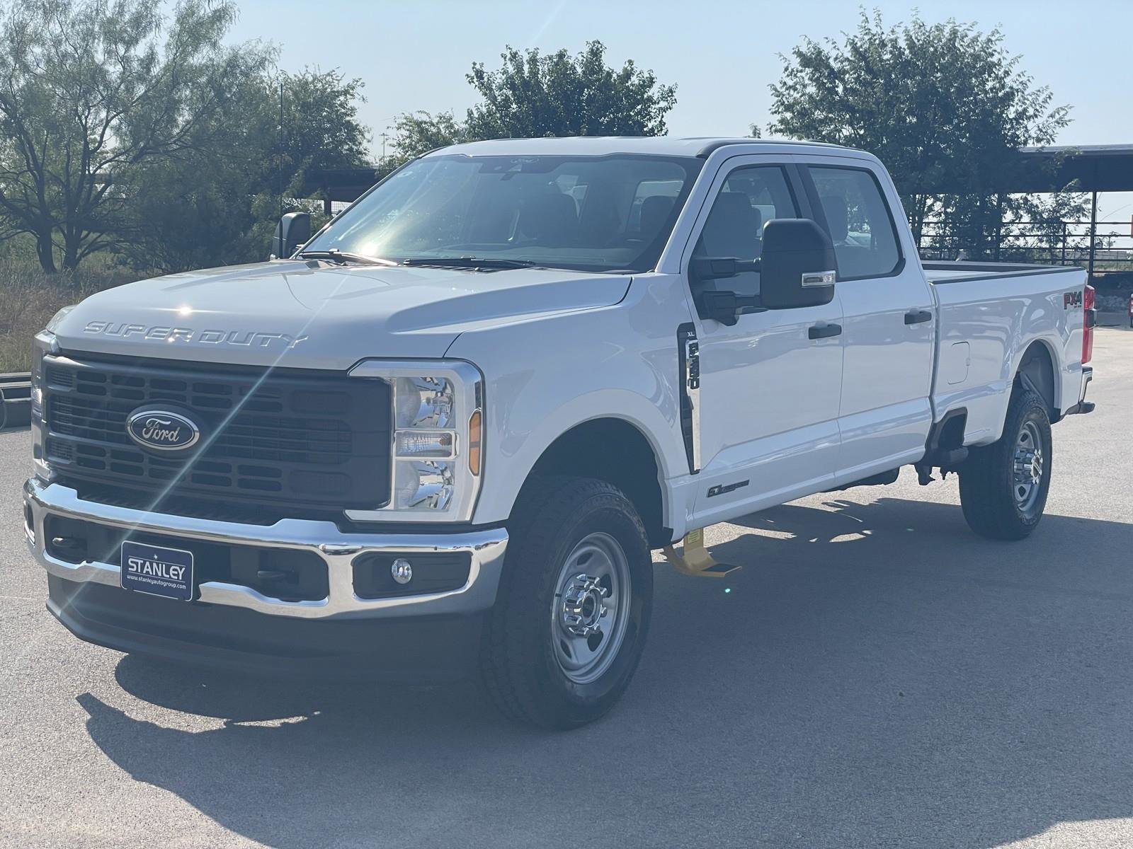 New 2026 Ford F350 XL image 3