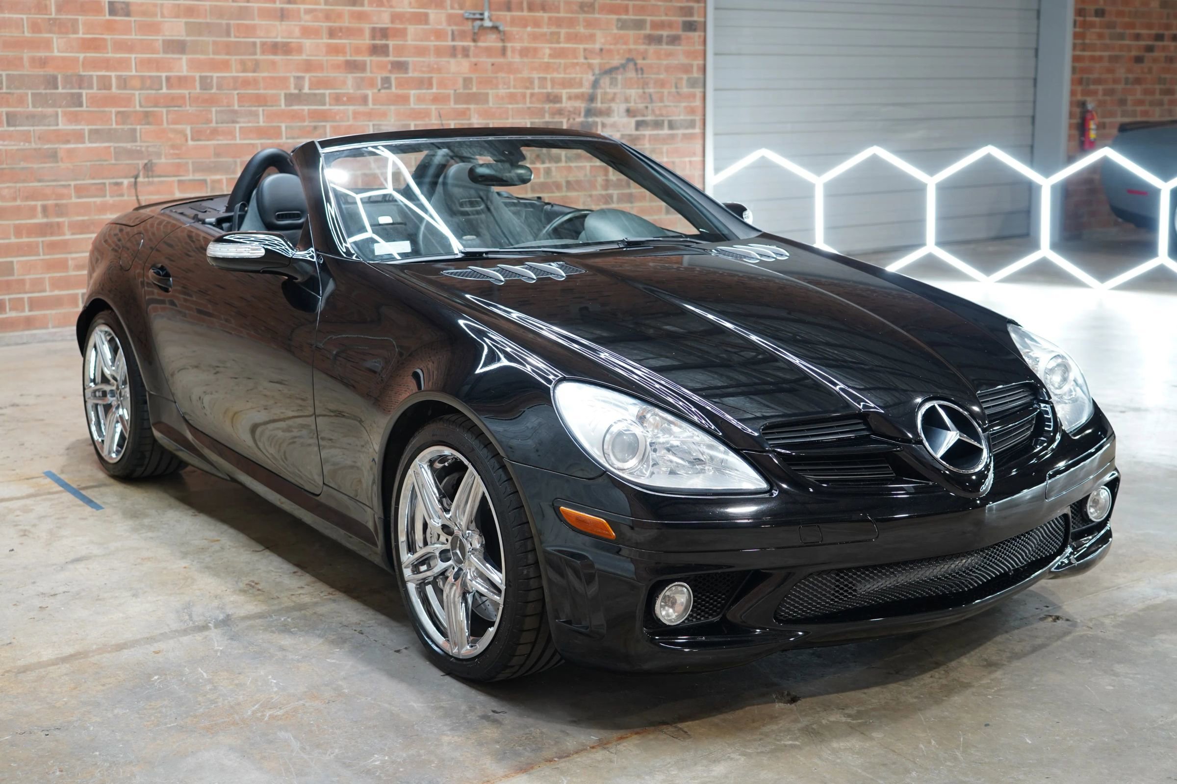 Used 2007 Mercedes-Benz SLK 55 AMG image 44