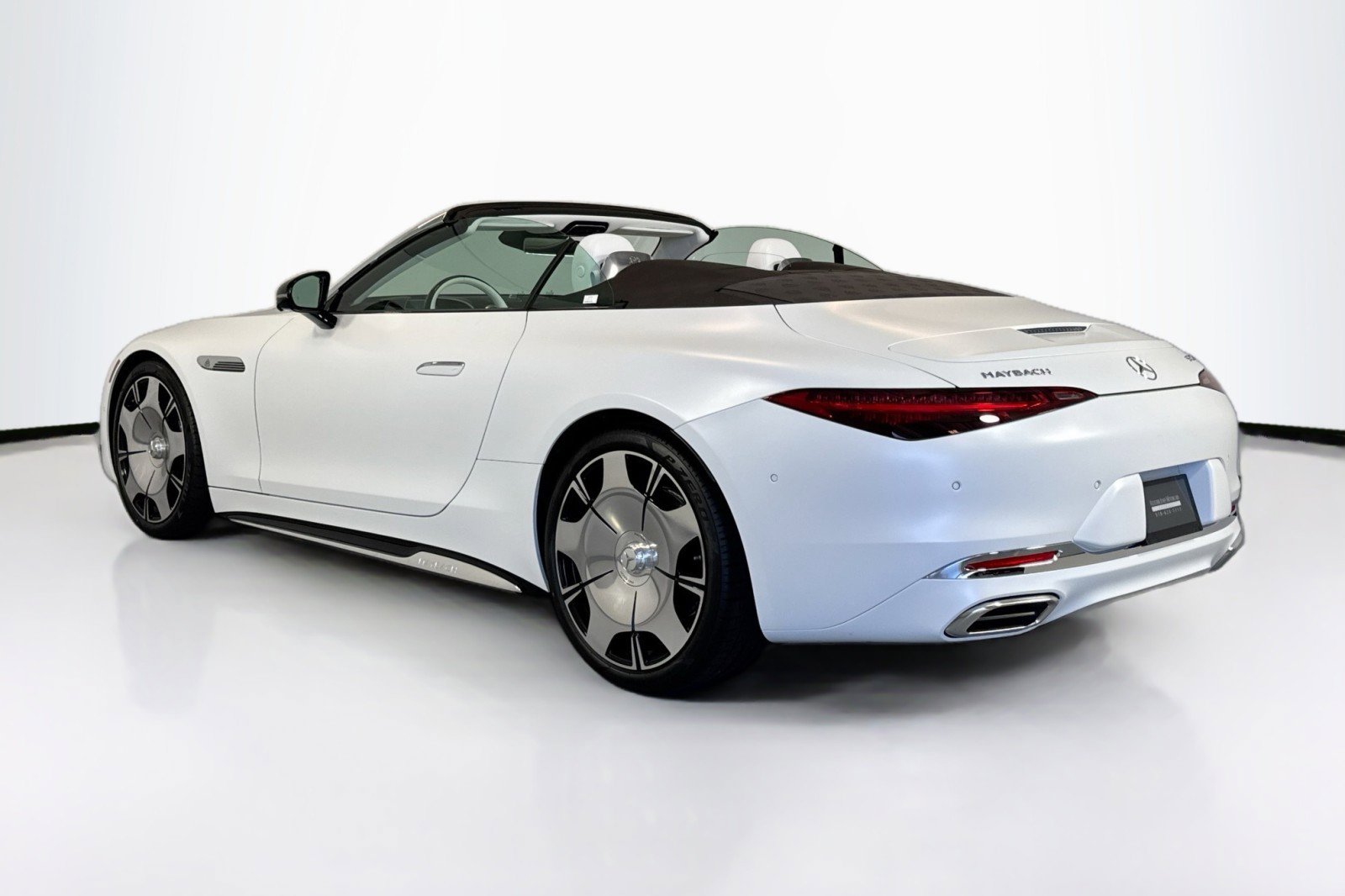 New 2026 Mercedes-Benz Maybach SL 680 image 7