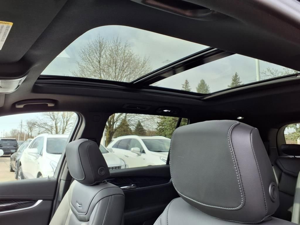 New 2025 Cadillac XT6 Premium Luxury w/ Technology Package image 13