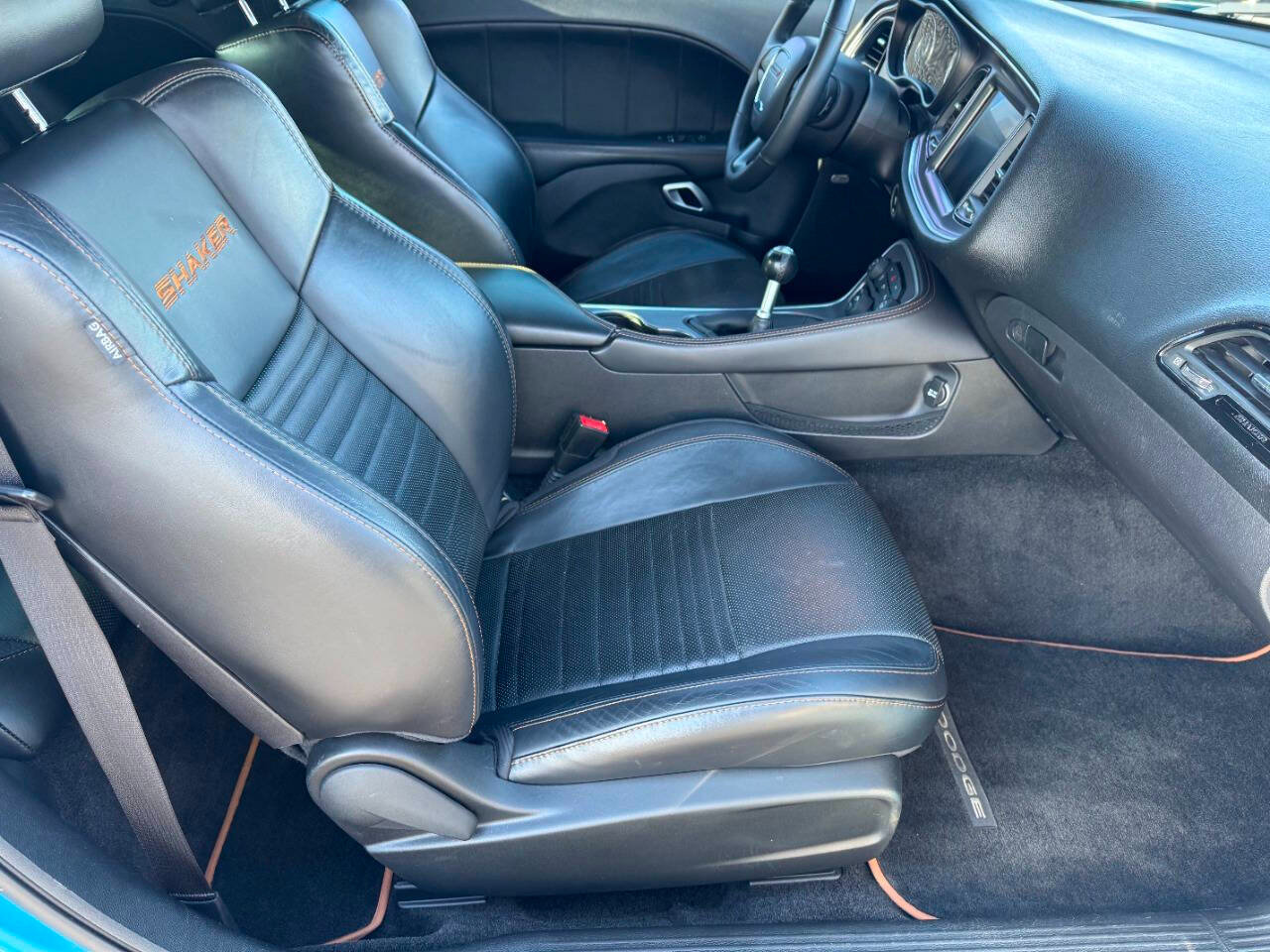 Used 2015 Dodge Challenger R/T Plus image 19