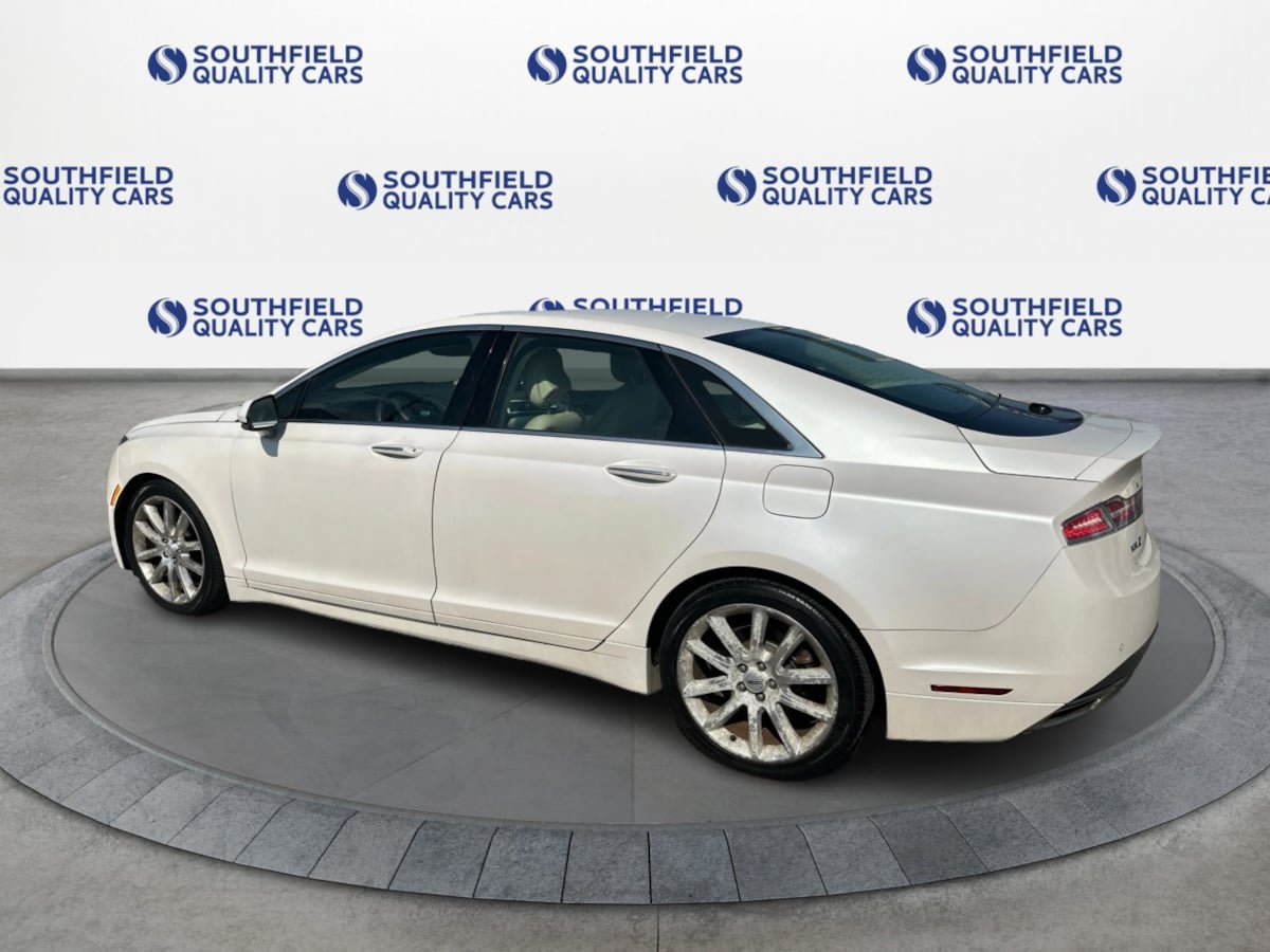 Used 2015 Lincoln MKZ AWD w/ Equipment Group 102A Reserve image 4
