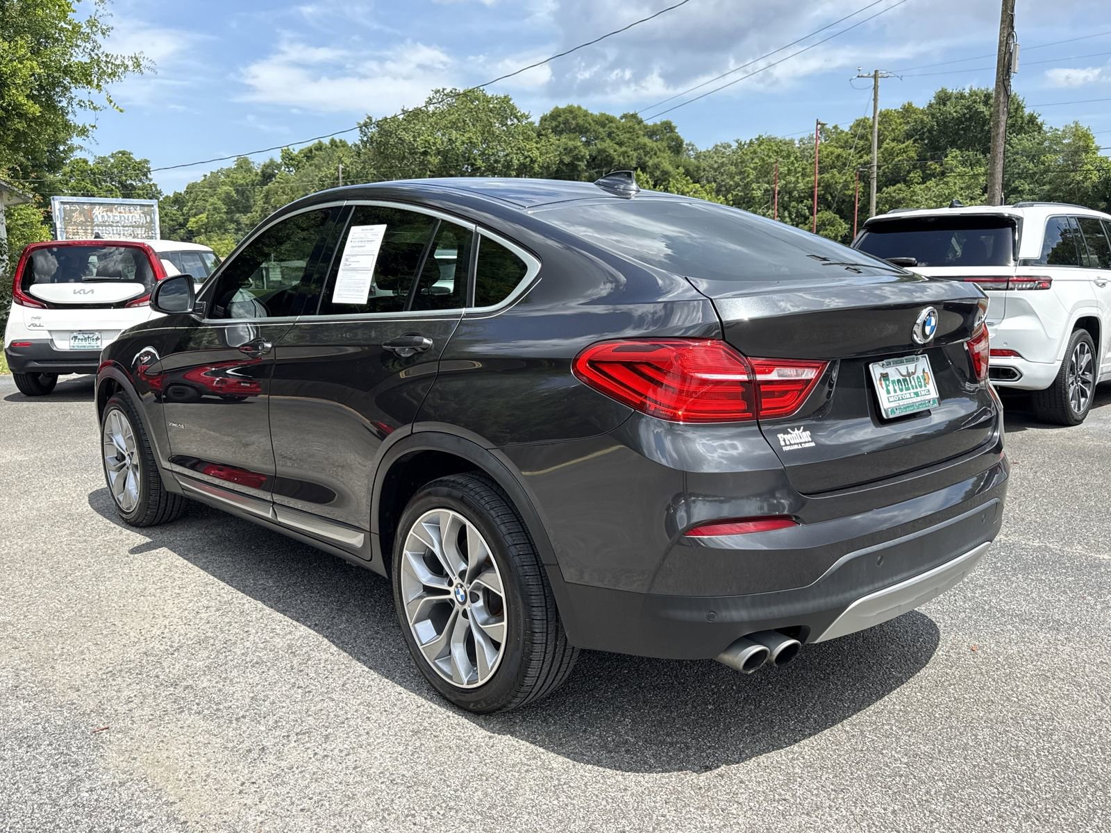 Used 2018 BMW X4 xDrive28i AWD/4WD image 3
