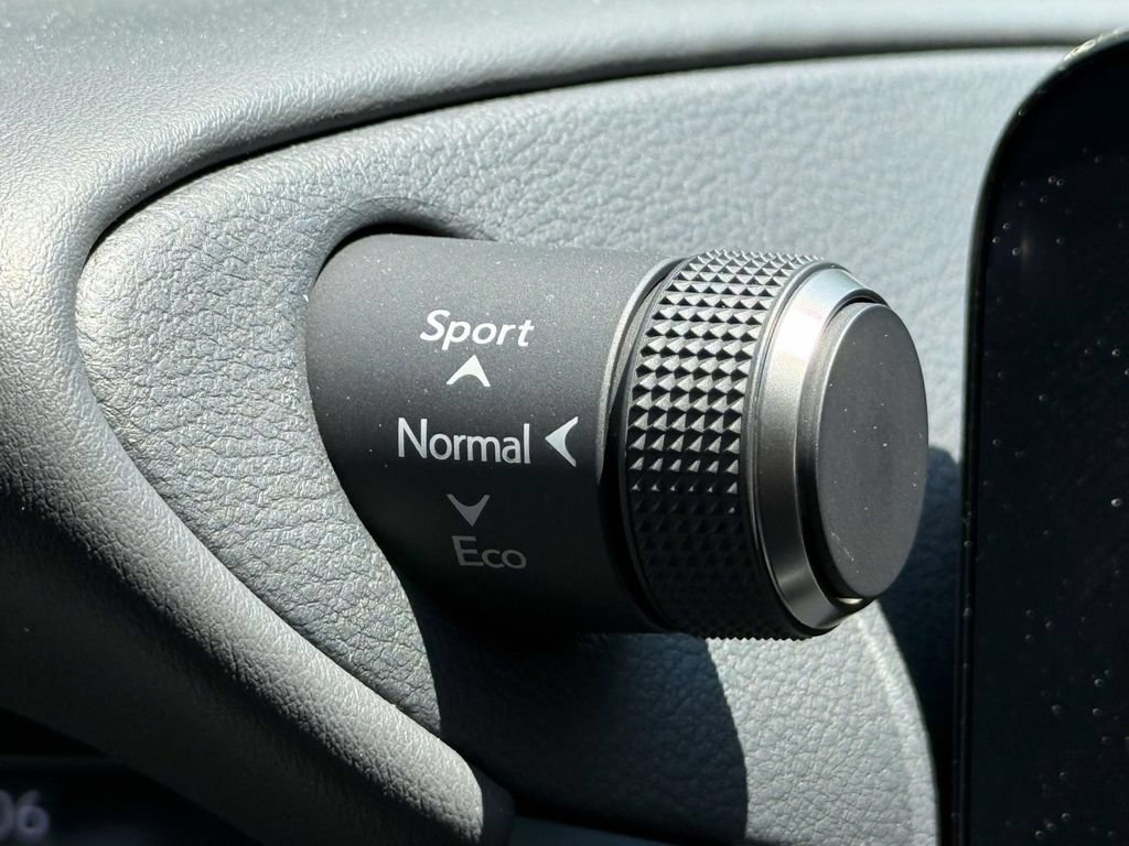 Used 2022 Lexus ES 350 w/ Luxury Package FWD image 30