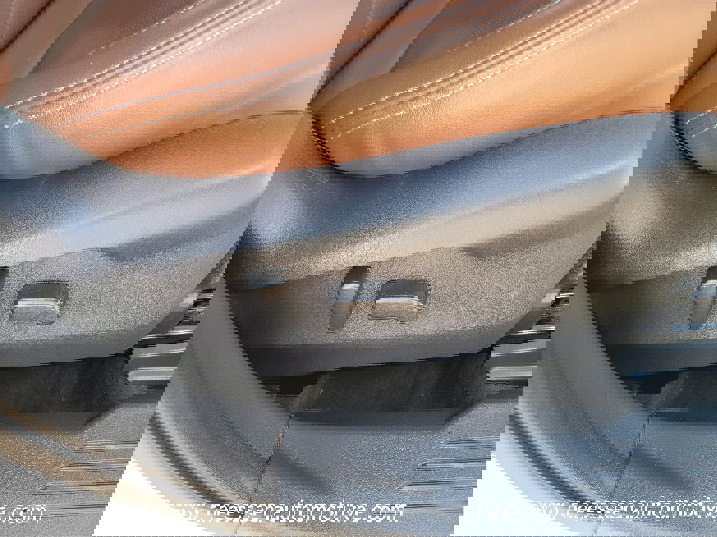 Used 2021 Subaru Outback Touring w/ Popular Package #2 image 11