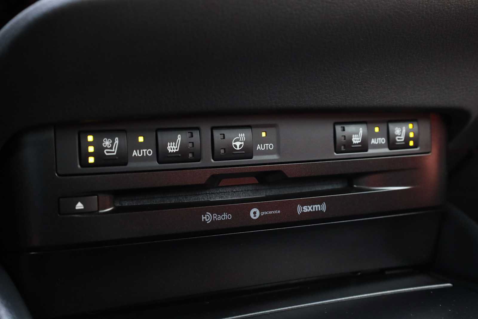 Used 2022 Lexus ES 300h F Sport w/ Accessory Package 2 FWD image 26