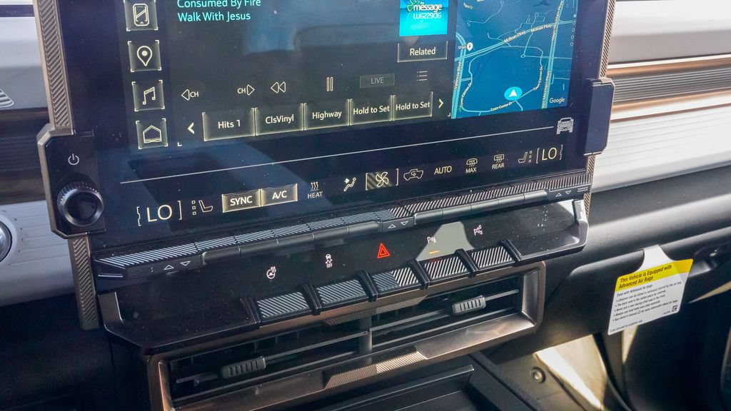 Used 2025 GMC Hummer EV 2X w/ LPO, Cargo Utility Package AWD/4WD image 33