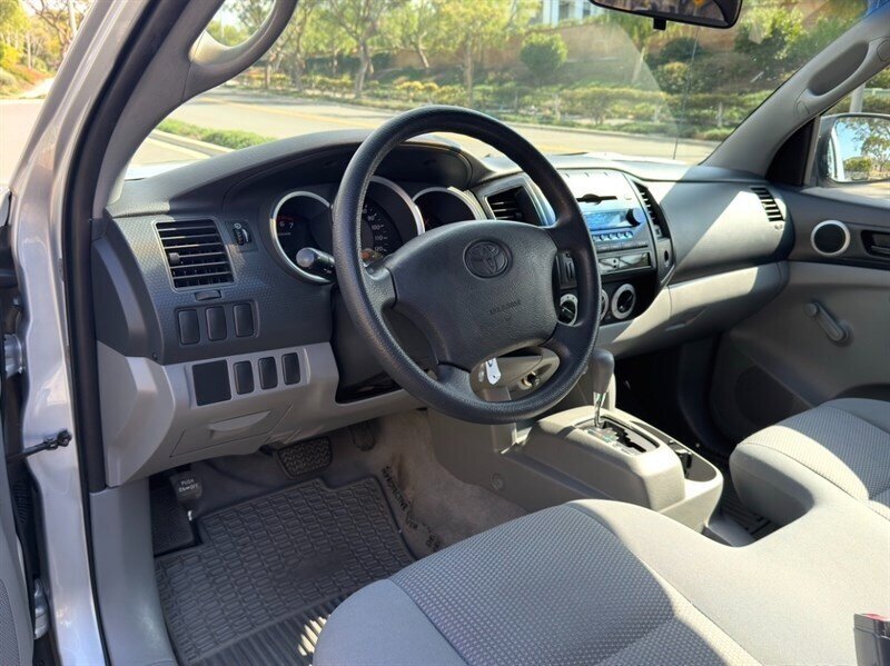 Used 2005 Toyota Tacoma 2WD Regular Cab image 13