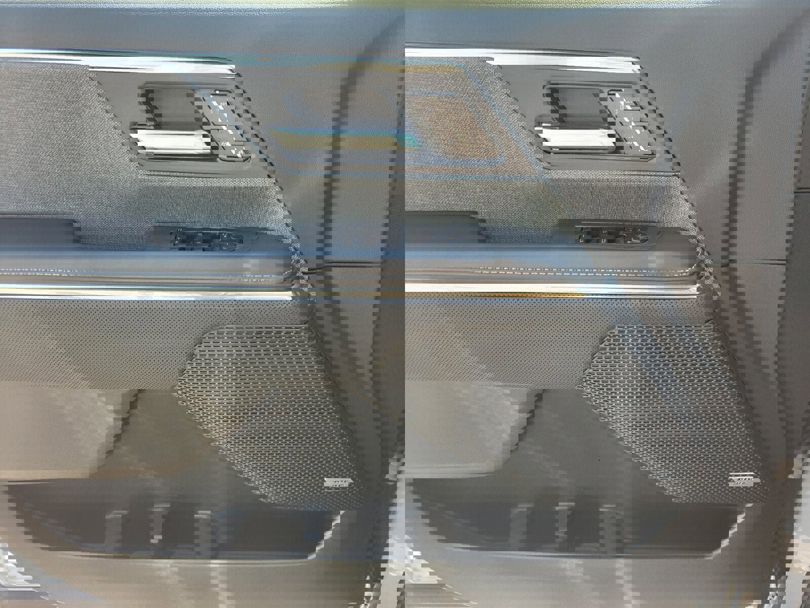 New 2026 GMC Sierra EV Elevation w/ Premium Package image 21