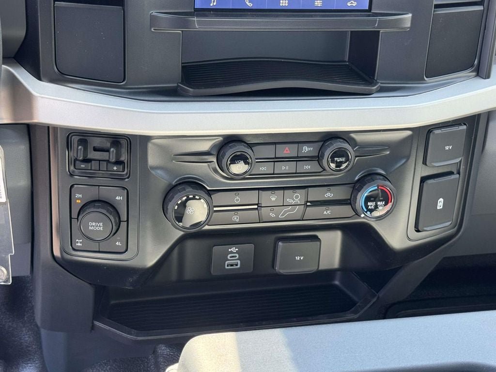 New 2026 Ford F350 XL w/ FX4 Off-Road Package AWD/4WD image 15