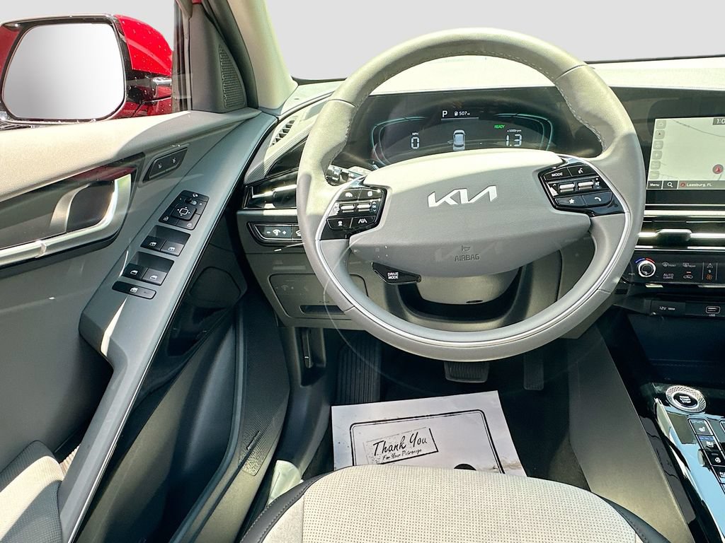 New 2026 Kia Niro FWD image 24