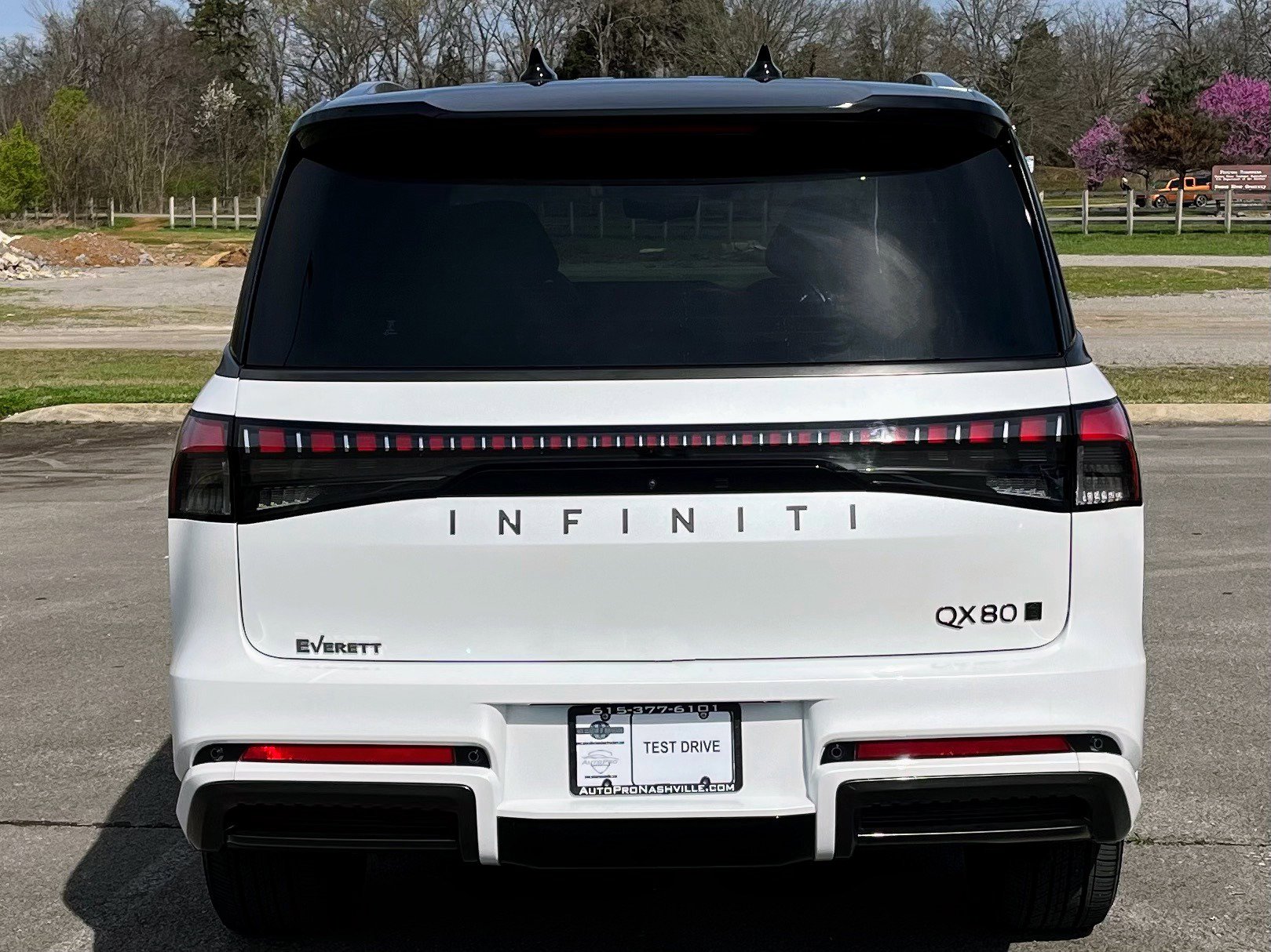 Used 2026 INFINITI QX80 Autograph w/ Premium Cargo Package image 6