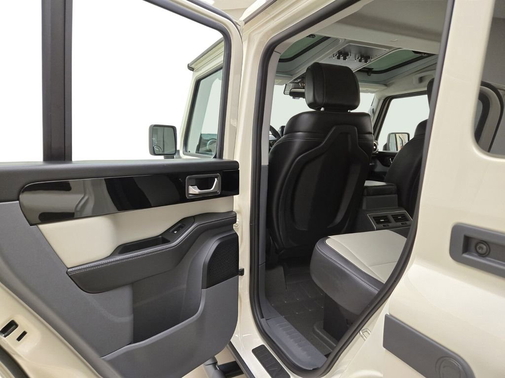 Used 2024 INEOS Grenadier Fieldmaster Edition image 17