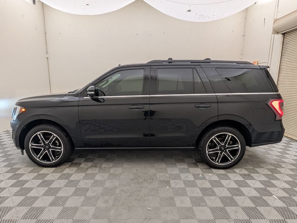 Used 2019 Ford Expedition Limited w/ Equipment Group 303A AWD/4WD image 8