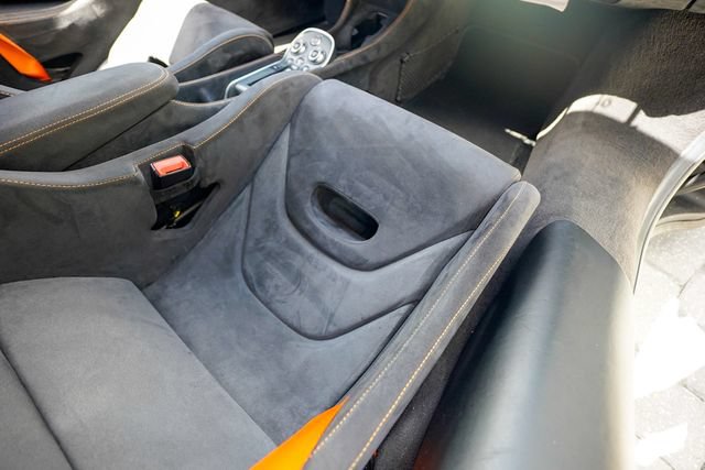 Used 2019 McLaren 600LT RWD image 91