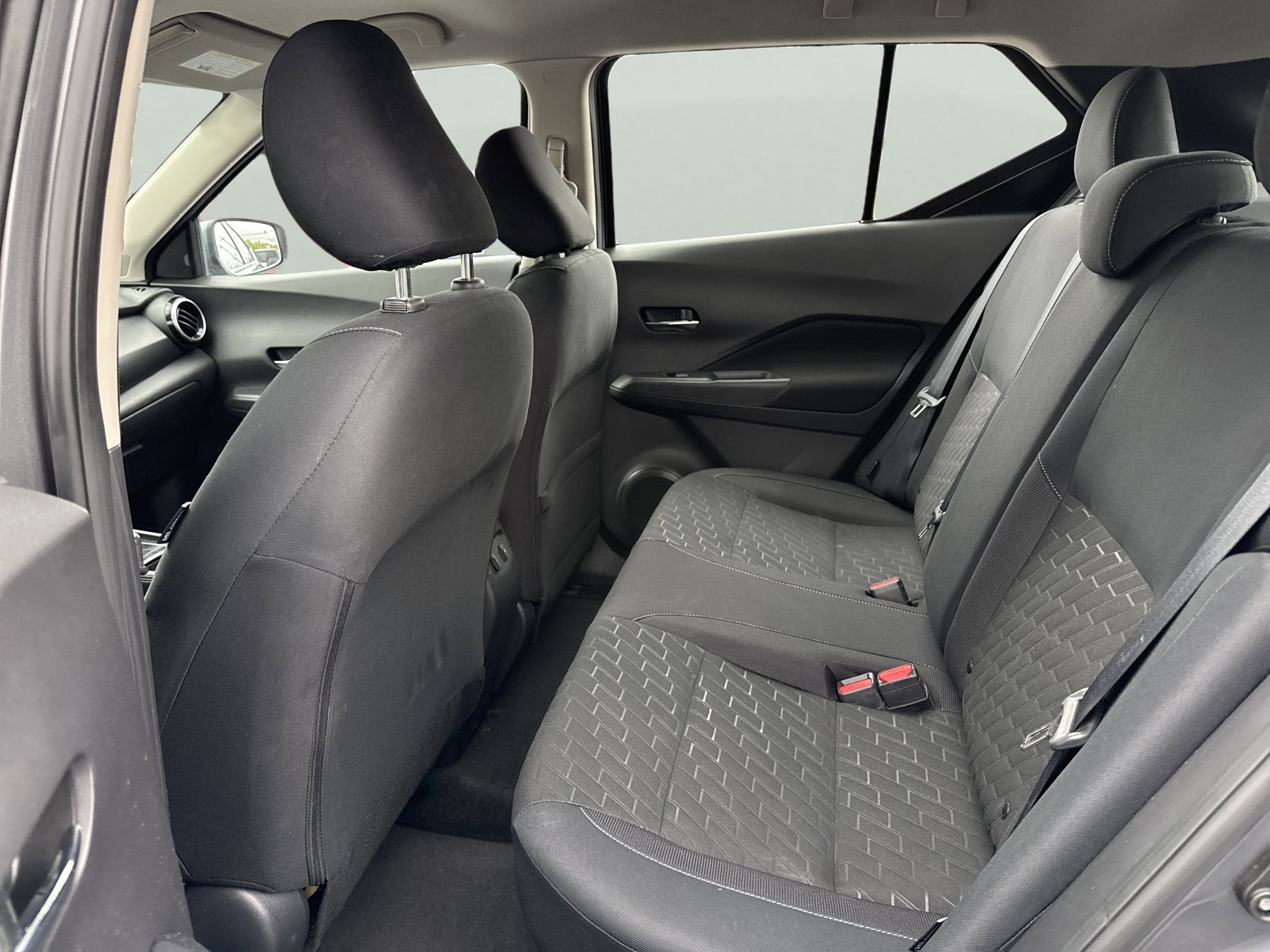 Used 2023 Nissan Kicks SV FWD image 12