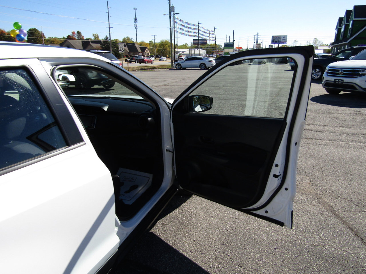 Used 2023 Nissan Kicks S image 25