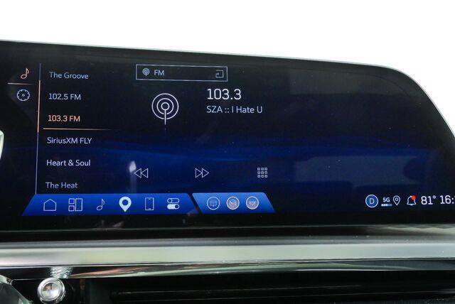 Used 2025 Cadillac Lyriq Sport AWD/4WD image 23