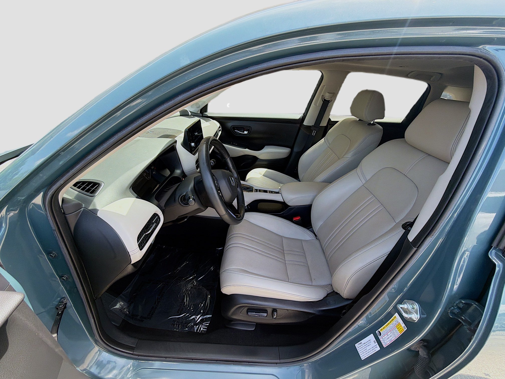 Used 2024 Honda HR-V EX-L image 18