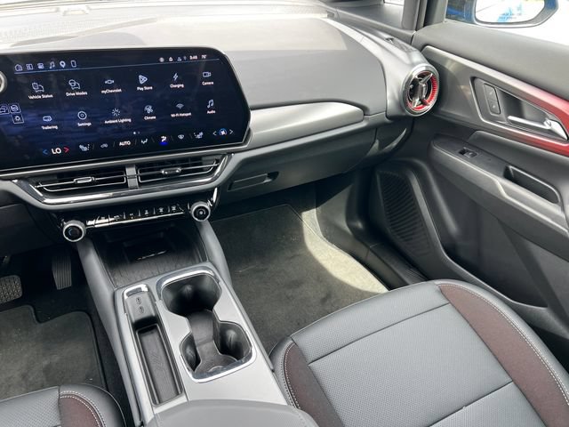 Used 2026 Chevrolet Equinox EV RS FWD image 33