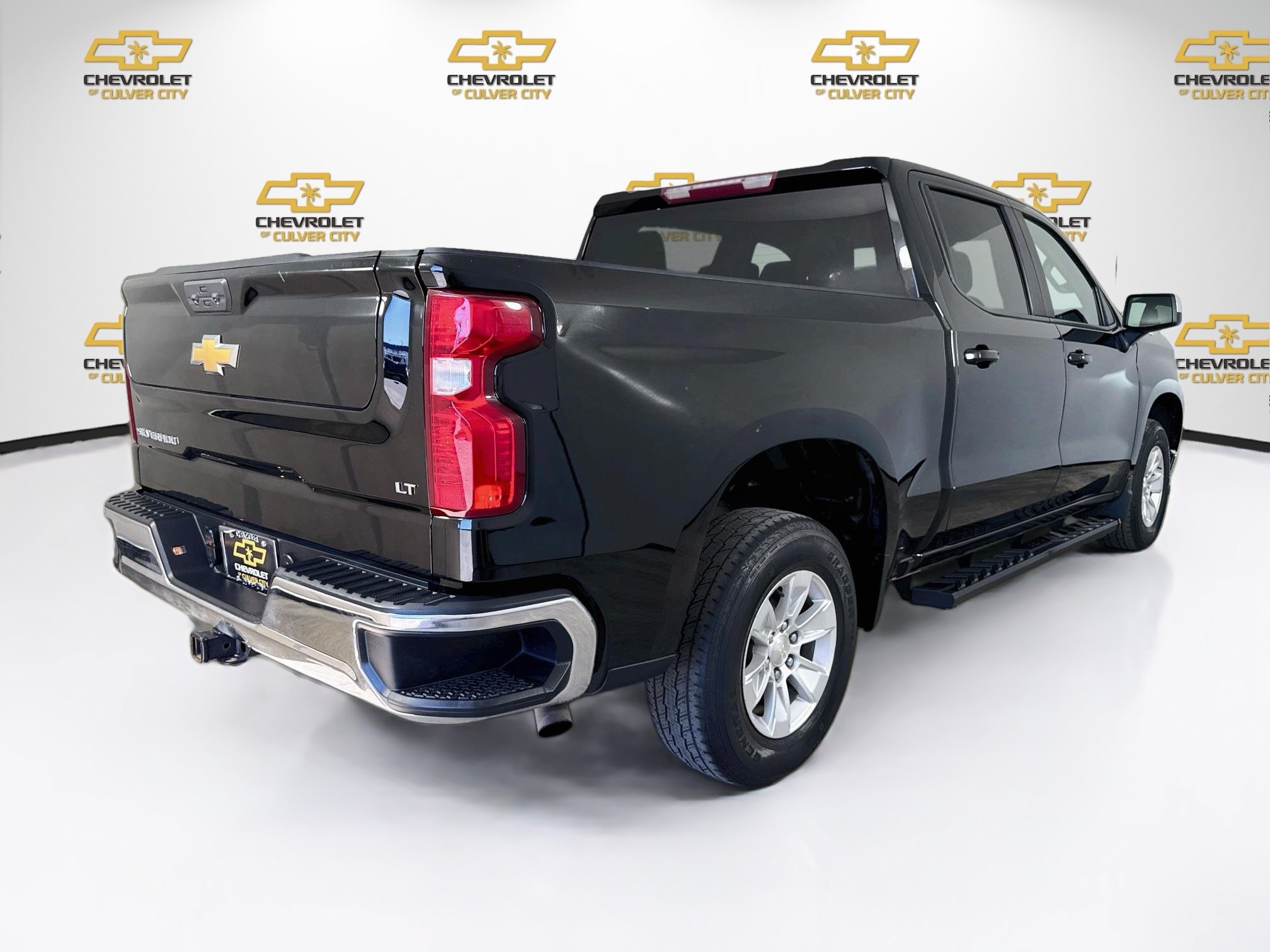 Used 2023 Chevrolet Silverado 1500 LT RWD image 8
