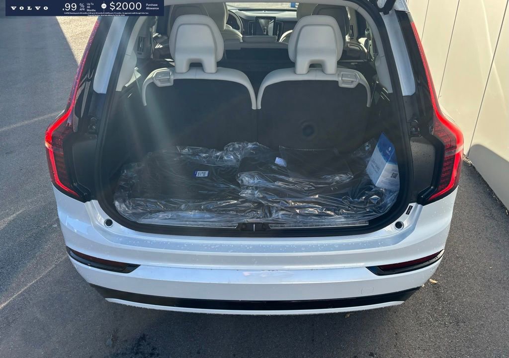 New 2026 Volvo XC90 B6 Ultra w/ Protection Package image 17
