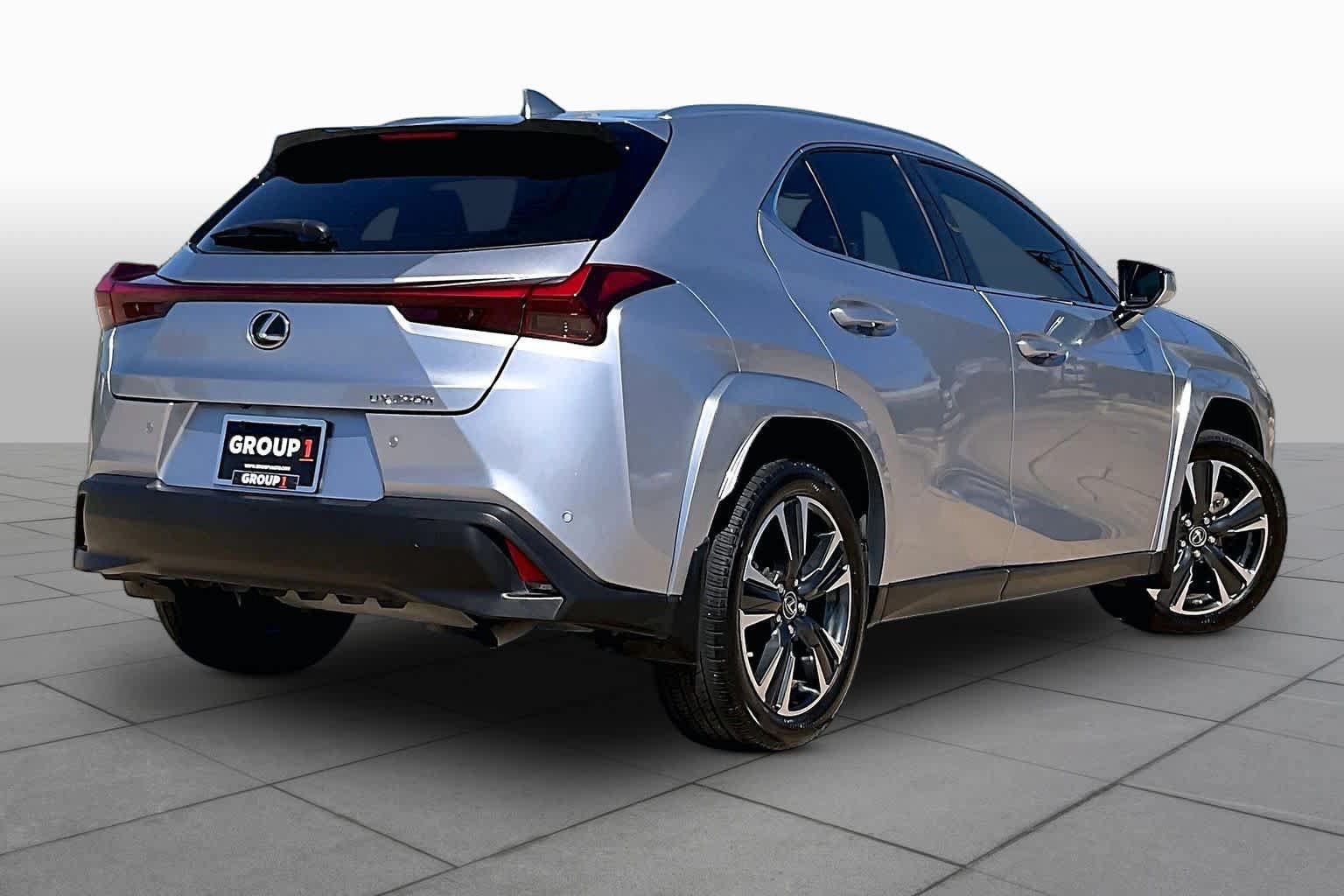 Used 2023 Lexus UX 250h FWD w/ Accessory Package (Z2) image 13