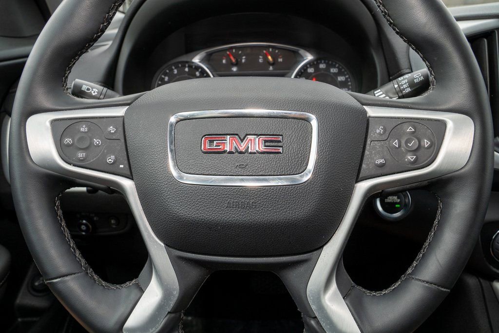 Used 2023 GMC Terrain SLT image 18