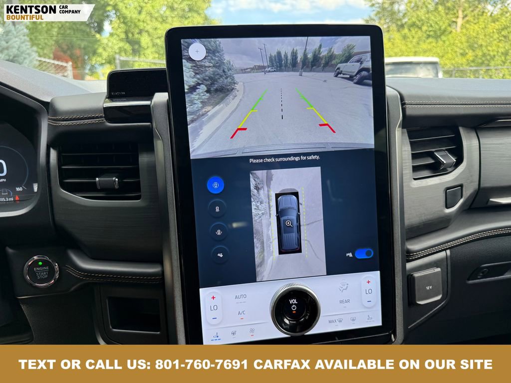 Used 2024 Ford Expedition Platinum image 30