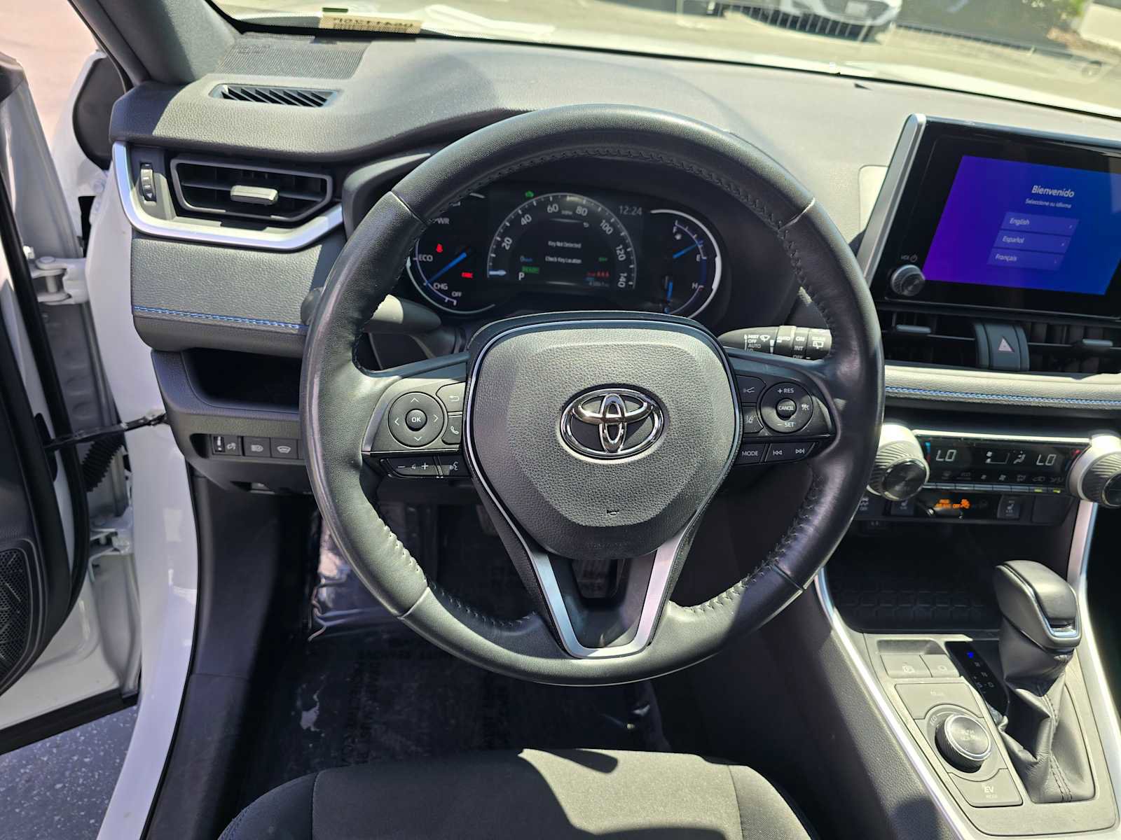 Used 2023 Toyota RAV4 SE w/ Convenience Package AWD/4WD image 26