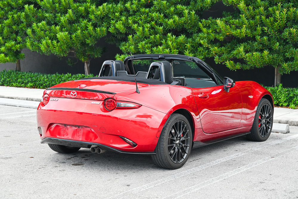 Used 2016 MAZDA MX-5 Miata Club w/ Brembo/BBS Package RWD image 2