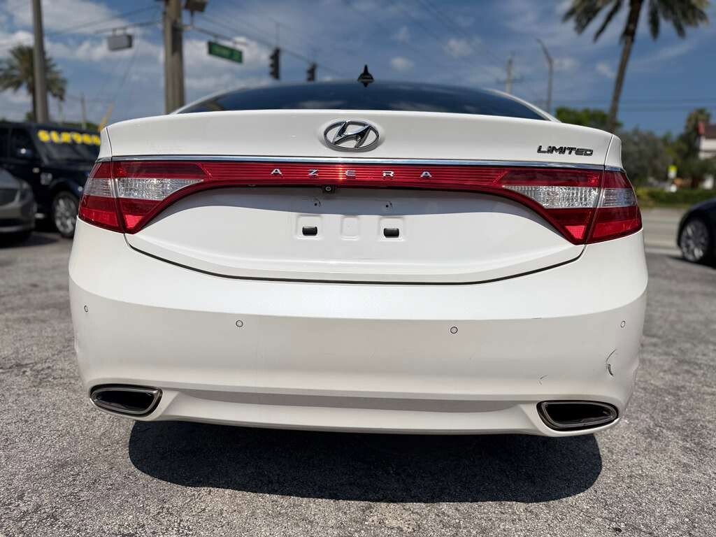 Used 2014 Hyundai Azera Limited w/ Option Group 02 FWD image 4