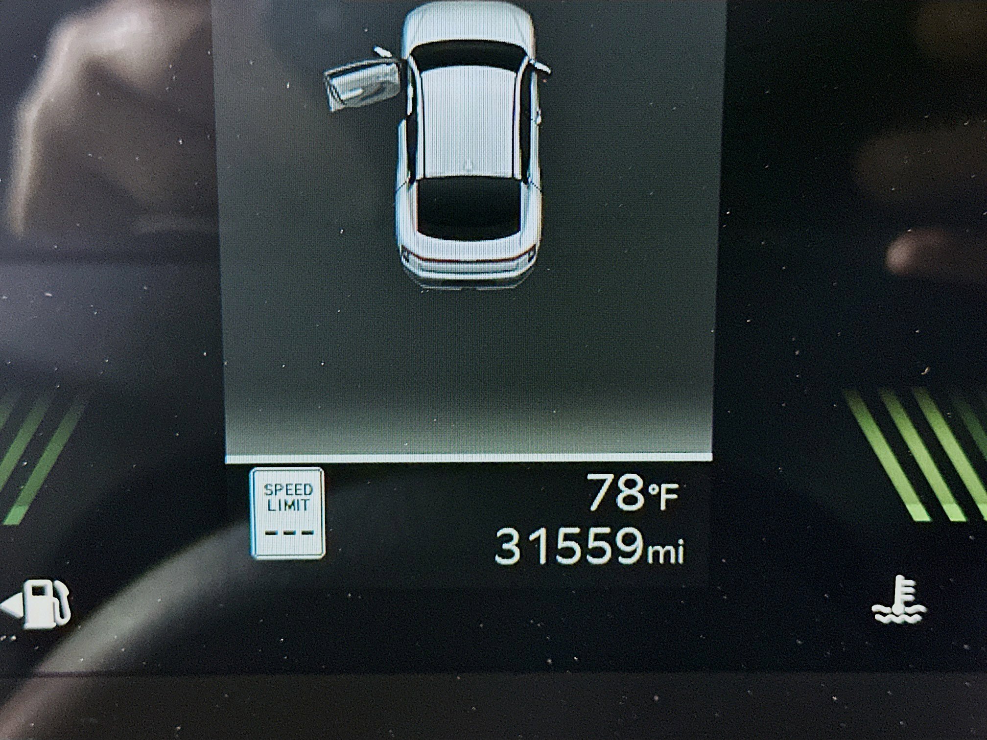 Used 2025 Kia K4 LXS image 19