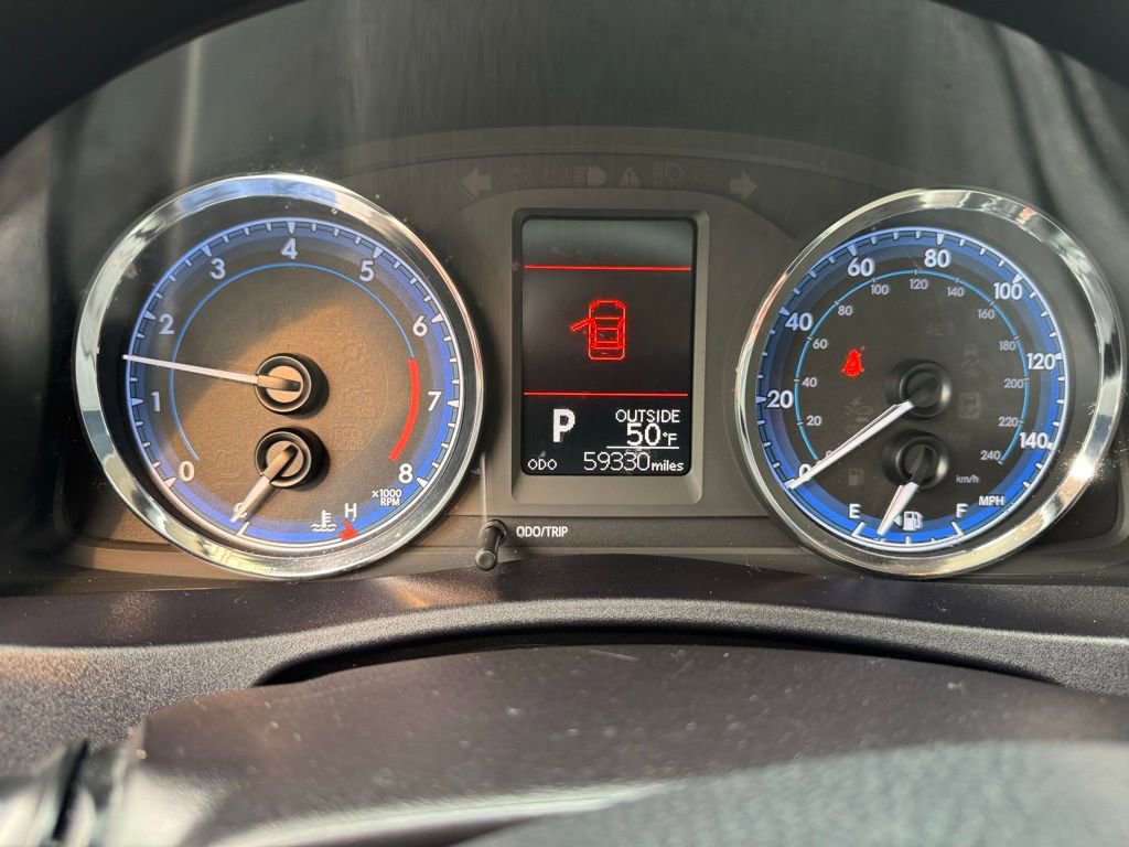 Used 2018 Toyota Corolla LE image 11