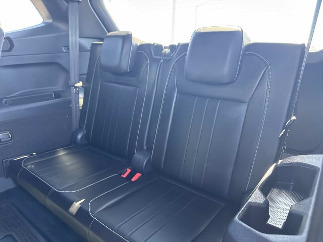 Certified 2024 Volkswagen Tiguan SE R-Line FWD image 28