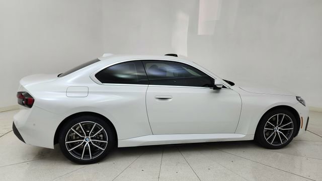 Used 2025 BMW 230i xDrive Coupe w/ Premium Package image 6