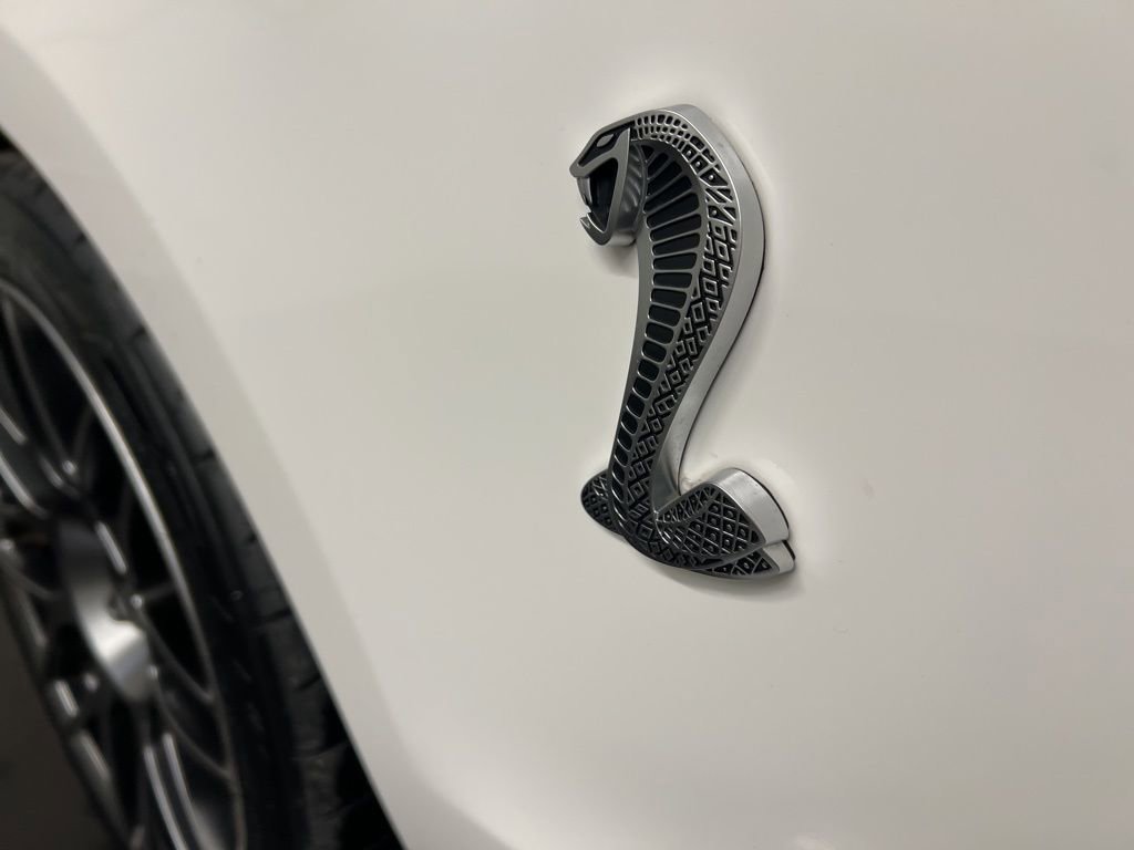 Used 2011 Ford Mustang Shelby GT500 w/ SVT Performance Pkg image 33
