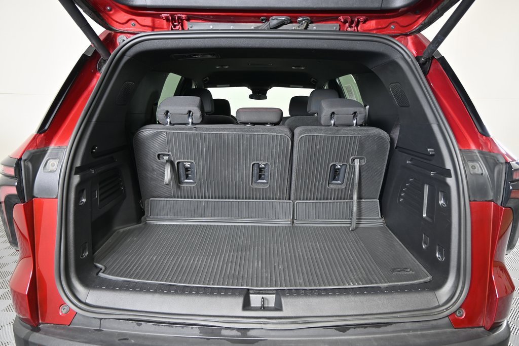 Used 2024 Chevrolet Traverse Z71 image 17