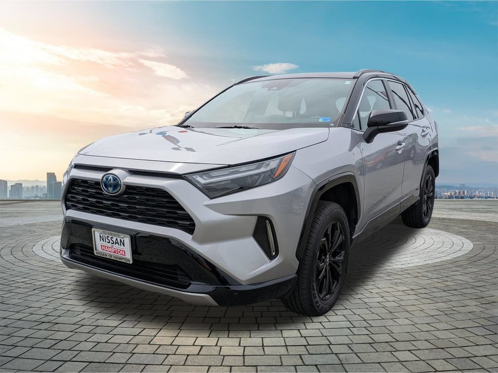 Used 2022 Toyota RAV4 XSE w/ XSE Grade Weather Package AWD/4WD image 9