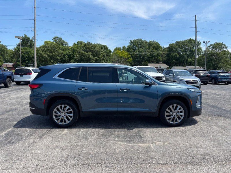 Certified 2025 Buick Enclave Preferred FWD image 6