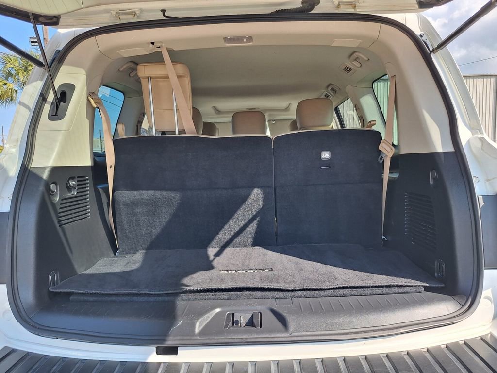 Used 2023 Nissan Armada SL image 28