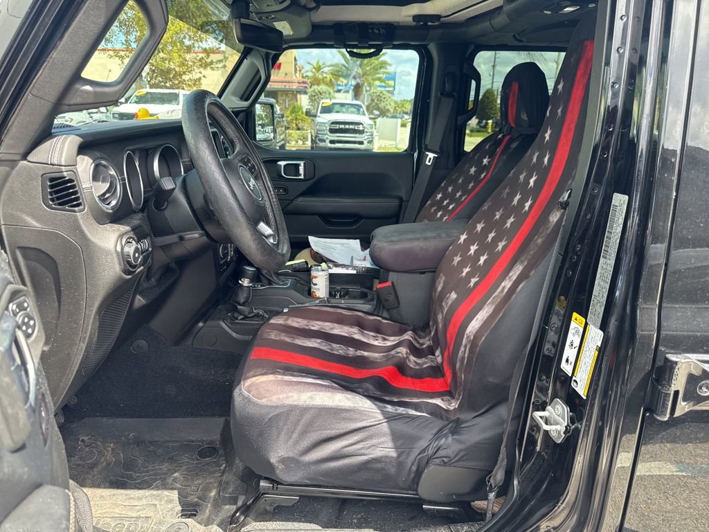 Used 2018 Jeep Wrangler Unlimited Sahara image 14