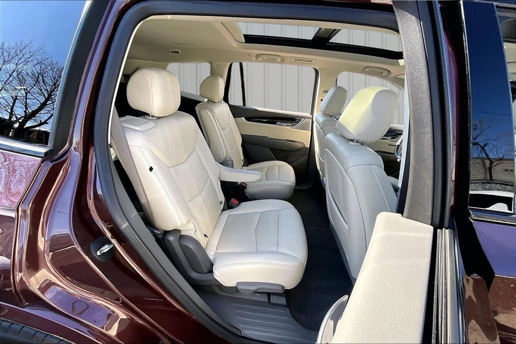 Used 2022 Cadillac XT6 Premium Luxury w/ Technology Package image 25