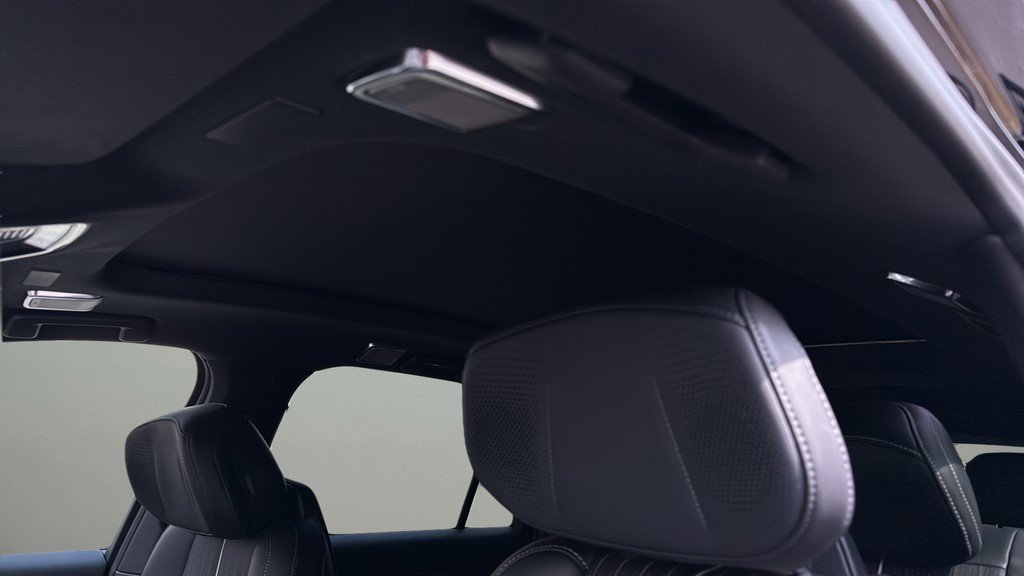 Certified 2026 Cadillac Vistiq Sport w/ LPO, Floor Liner Package image 20