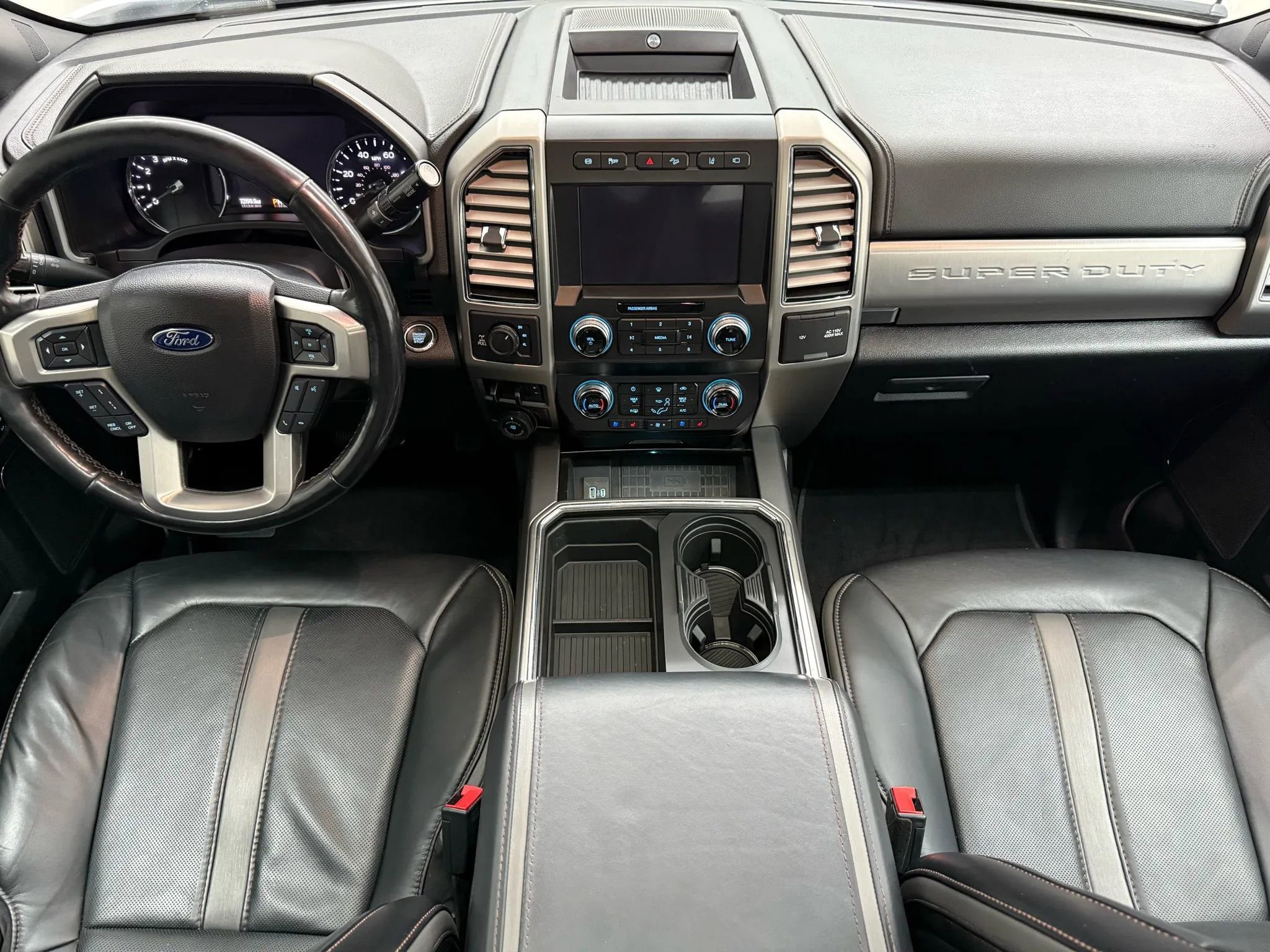 Used 2021 Ford F250 Platinum image 2